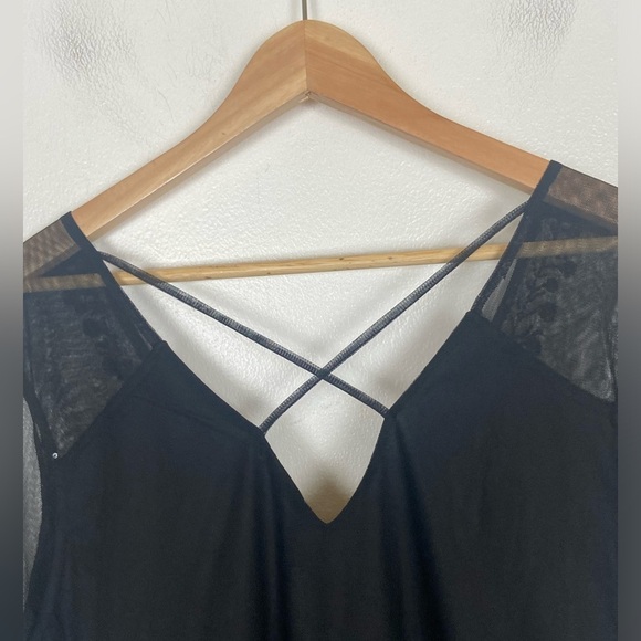 Torrid Mesh Sequin Trim Short Sleeves Top Size 1X Black V-Neck Party Cocktail - Picture 4 of 11